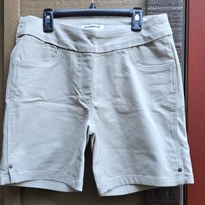 Women's Tan Shorts SZ 8